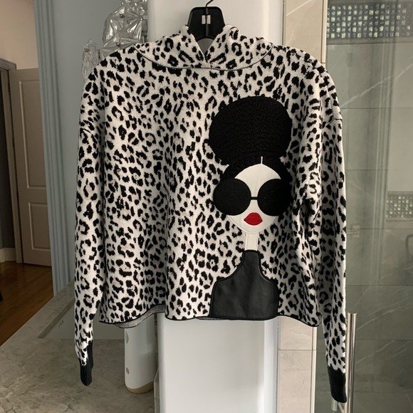 Alice + Olivia Oscar Embellished Relaxed Hoodie - Picture 9 of 12